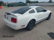 ✅ 2006 Ford Mustang Standard • VIN: 1ZVFT80N065187258 • Lot: 43345875. Listed on IAAI with 225,984 mi. Free auction sales archive from the USA and detailed vehicle history report at DreamBid. Image 4.