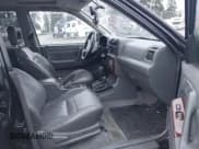 ✅ 1999 Honda Passport LX • VIN: 4S6CM58W2X4404849 • Lot: 43803941. Wystawiony na IAAI z przebiegiem 188 202 mil. Bezpłatny archiwum sprzedaży aukcyjnych z USA i szczegółowy raport historii pojazdu na DreamBid. Zdjęcie 5.