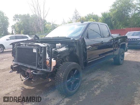 ✅ 2018 GMC Sierra 1500 • VIN: 1GTV2LEC0JZ359155 • Лот: 43235382. Опубликован ранее на IAAI с пробегом 94 481 миль. Бесплатный доступ к архиву аукционных продаж из США и подробный отчёт об истории автомобиля на DreamBid. Изображение 17.