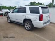 ✅ 2020 Chevrolet Tahoe LT • VIN: 1GNSCBKC4LR181887 • Lot: 42160821. Wystawiony na IAAI z przebiegiem 106 757 mil. Bezpłatny archiwum sprzedaży aukcyjnych z USA i szczegółowy raport historii pojazdu na DreamBid. Zdjęcie 3.