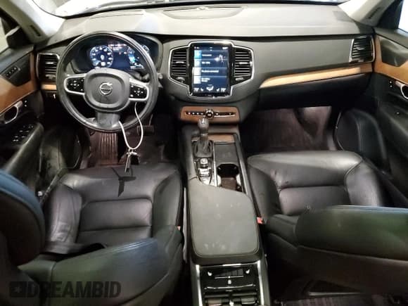 ✅ 2021 Volvo XC90 Momentum • VIN: YV4A22PK5M1694649 • Lot: 62132545. Listed on Copart with 55,038 mi. Free auction sales archive from the USA and detailed vehicle history report at DreamBid. Image 8.