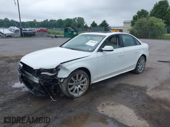 ✅ 2012 Audi A4 Premium Plus • VIN: WAUFFAFL1CN017085 • Lot: 42606444. Listed on IAAI with 132,925 mi. Free auction sales archive from the USA and detailed vehicle history report at DreamBid. Image 2.