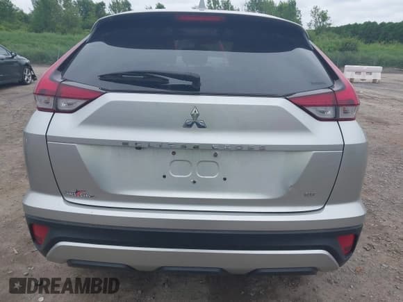 ✅ 2022 Mitsubishi Eclipse Cross SE • VIN: JA4ATWAA9NZ004499 • Lot: 42595361. Wystawiony na IAAI z przebiegiem 64 437 mil. Bezpłatny archiwum sprzedaży aukcyjnych z USA i szczegółowy raport historii pojazdu na DreamBid. Zdjęcie 16.