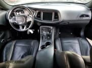 ✅ 2015 Dodge Challenger SXT Plus • VIN: 2C3CDZBG3FH715203 • Lot: 65721692. Wystawiony na Copart z przebiegiem 105 329 mil. Bezpłatny archiwum sprzedaży aukcyjnych z USA i szczegółowy raport historii pojazdu na DreamBid. Zdjęcie 8.