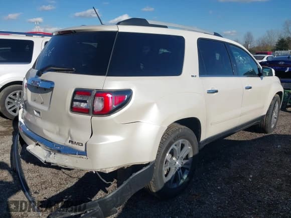 ✅ 2015 GMC Acadia SLT • VIN: 1GKKVSKD0FJ308606 • Lot: 43632179. Listed on IAAI with Not provided. Free auction sales archive from the USA and detailed vehicle history report at DreamBid. Image 4.