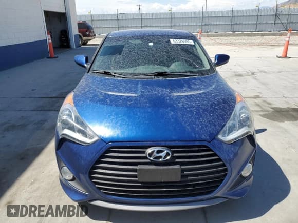 ✅ 2015 Hyundai Veloster Turbo • VIN: KMHTC6AE8FU241688 • Lot: 63326995. Wystawiony na Copart z przebiegiem 72 250 mil. Bezpłatny archiwum sprzedaży aukcyjnych z USA i szczegółowy raport historii pojazdu na DreamBid. Zdjęcie 5.