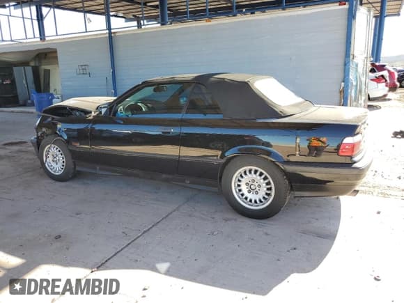 ✅ 1995 BMW 3 Series 318i • VIN: WBABK5327SEC85007 • Лот: 80146115. Опубликован ранее на Copart с пробегом 180 000 миль. Бесплатный доступ к архиву аукционных продаж из США и подробный отчёт об истории автомобиля на DreamBid. Изображение 2.