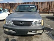 ✅ 2002 Lexus LX 470 • VIN: JTJHT00W323518536 • Lot: 89925195. Wystawiony na Copart z przebiegiem 201 447 mil. Bezpłatny archiwum sprzedaży aukcyjnych z USA i szczegółowy raport historii pojazdu na DreamBid. Zdjęcie 5.