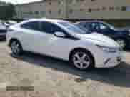 2017 Chevrolet Volt LT z VIN 1G1RA6S58HU130881, wystawiony jako Copart lot #65612303 z przebiegiem 88 725 mil mil oraz . Historia ofert i sprzedaży dostępna na DreamBid. Obrazek 4.