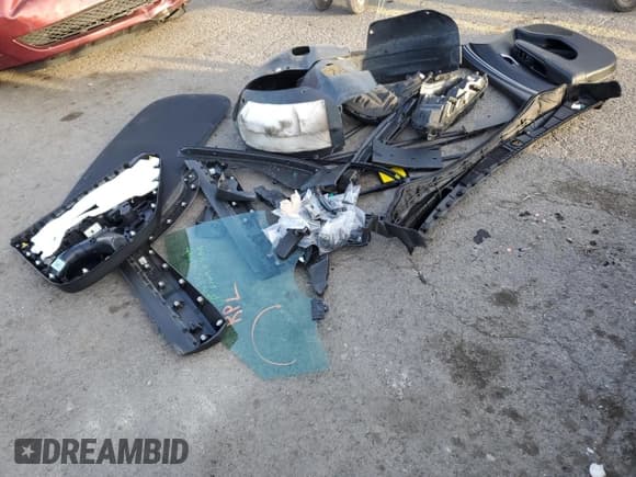 ✅ 2022 Hyundai Tucson SEL • VIN: 5NMJBCAE7NH094833 • Lot: 79181704. Wystawiony na Copart z przebiegiem 23 803 mil. Bezpłatny archiwum sprzedaży aukcyjnych z USA i szczegółowy raport historii pojazdu na DreamBid. Zdjęcie 13.