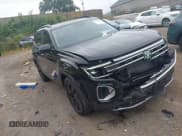 ✅ 2025 Volkswagen Atlas SE • VIN: 1V2KR2CA1SC521856 • Lot: 43172045. Listed on IAAI with 5,060 mi. Free auction sales archive from the USA and detailed vehicle history report at DreamBid. Image 1.