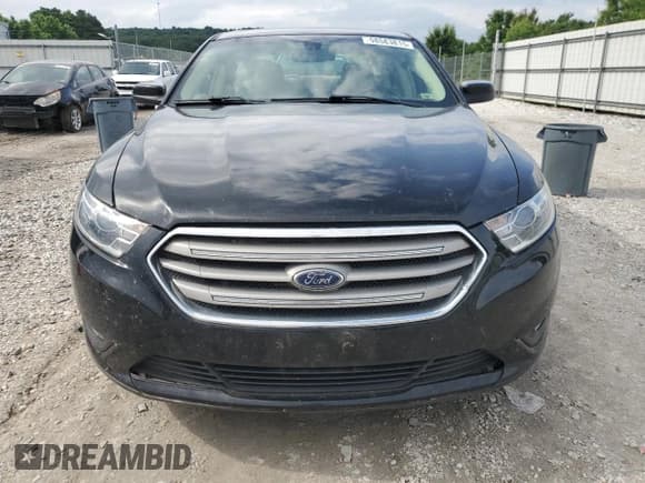 ✅ 2017 Ford Taurus SEL • VIN: 1FAHP2H87HG115692 • Lot: 58583815. Listed on Copart with 132,965 mi. Free auction sales archive from the USA and detailed vehicle history report at DreamBid. Image 5.