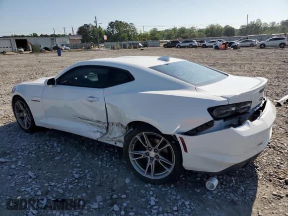 ✅ 2019 Chevrolet Camaro 2LT • VIN: 1G1FD1RS2K0151586 • Lot: 56103695. Wystawiony na Copart z przebiegiem 100 450 mil. Bezpłatny archiwum sprzedaży aukcyjnych z USA i szczegółowy raport historii pojazdu na DreamBid. Zdjęcie 2.