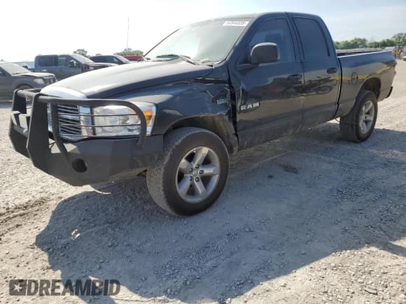 ✅ 2008 Dodge 1500 Laramie • VIN: 1D7HU18208S517548 • Lot: 64544335. Wystawiony na Copart z przebiegiem 138 622 mil. Bezpłatny archiwum sprzedaży aukcyjnych z USA i szczegółowy raport historii pojazdu na DreamBid. Zdjęcie 1.