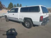 ✅ 1998 Dodge 1500 • VIN: 3B7HC13Z0WG189473 • Lot: 43790942. Wystawiony na IAAI z przebiegiem 136 475 mil. Bezpłatny archiwum sprzedaży aukcyjnych z USA i szczegółowy raport historii pojazdu na DreamBid. Zdjęcie 3.