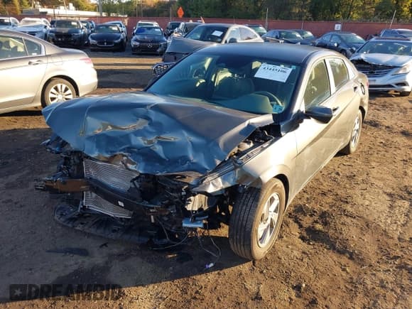 ✅ 2024 Hyundai Elantra SE • VIN: KMHLL4DG3RU784047 • Lot: 43445106. Wystawiony na IAAI z przebiegiem 16 015 mil. Bezpłatny archiwum sprzedaży aukcyjnych z USA i szczegółowy raport historii pojazdu na DreamBid. Zdjęcie 6.