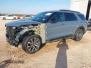 ✅ 2025 Ford Explorer ST-Line • VIN: 1FMUK7KH0SGA99562 • Лот: 43343916. Опубликован ранее на IAAI с пробегом 8 394 миль. Бесплатный доступ к архиву аукционных продаж из США и подробный отчёт об истории автомобиля на DreamBid. Изображение 2.