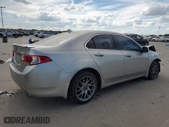 ✅ 2010 Acura TSX • VIN: JH4CU2E62AC014717 • Лот: 69278424. Опубликован ранее на Copart с пробегом 120 284 миль. Бесплатный доступ к архиву аукционных продаж из США и подробный отчёт об истории автомобиля на DreamBid. Изображение 3.