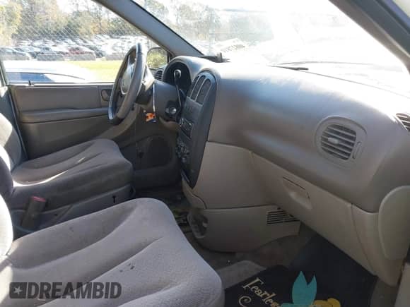 2002 Dodge Caravan eL z VIN 1B4GP34332B579781, wystawiony jako IAAI lot #40827810 z przebiegiem 221 891 mil mil oraz . Historia ofert i sprzedaży dostępna na DreamBid. Obrazek 5.