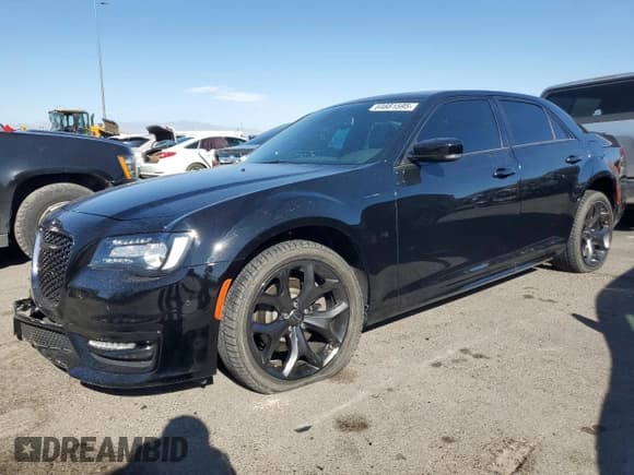 ✅ 2020 Chrysler 300 S • VIN: 2C3CCABT9LH175515 • Лот: 64881595. Опубликован ранее на Copart с пробегом 12 597 миль. Бесплатный доступ к архиву аукционных продаж из США и подробный отчёт об истории автомобиля на DreamBid. Изображение 1.