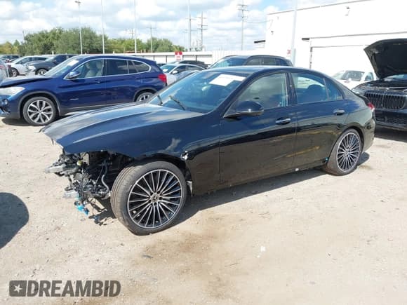 ✅ 2025 Mercedes-Benz C 300 • VIN: W1KAF4GB8SR272446 • Lot: 43379113. Wystawiony na IAAI z przebiegiem 553 mil. Bezpłatny archiwum sprzedaży aukcyjnych z USA i szczegółowy raport historii pojazdu na DreamBid. Zdjęcie 19.