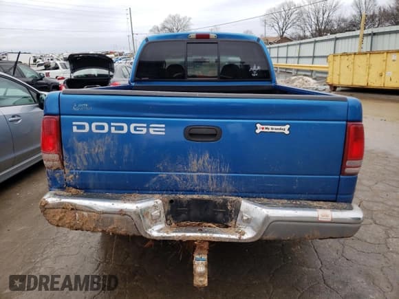 ✅ 2001 Dodge Dakota Sport • VIN: 1B7GL2AN61S121956 • Lot: 39479144. Wystawiony na Copart z przebiegiem 216 444 mil. Bezpłatny archiwum sprzedaży aukcyjnych z USA i szczegółowy raport historii pojazdu na DreamBid. Zdjęcie 6.