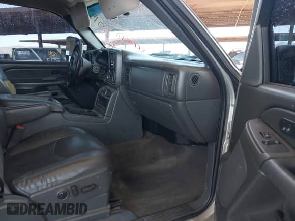 2006 GMC Sierra 1500 SLE1 с VIN 2GTEK13T061140381, выставлен на аукционе IAAI как лот 42534074 с пробегом 259 364 миль миль и . История ставок и продаж доступна на DreamBid. Изображение 5.