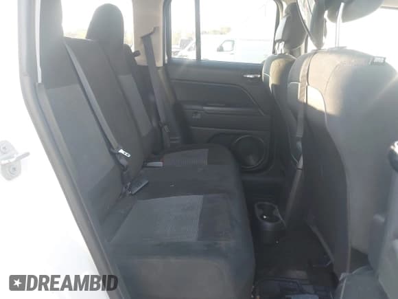 ✅ 2015 Jeep Patriot Altitude • VIN: 1C4NJRBB5FD438858 • Lot: 43584110. Listed on IAAI with 115,315 mi. Free auction sales archive from the USA and detailed vehicle history report at DreamBid. Image 8.