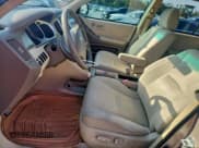 ✅ 2004 Toyota Highlander • VIN: JTEGP21A940031729 • Lot: 95640285. Wystawiony na Copart z przebiegiem 100 342 mil. Bezpłatny archiwum sprzedaży aukcyjnych z USA i szczegółowy raport historii pojazdu na DreamBid. Zdjęcie 7.