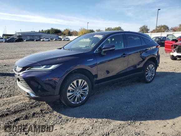 ✅ 2021 Toyota Venza LE • VIN: JTEAAAAH0MJ081766 • Лот: 92028815. Опубликован ранее на Copart с пробегом 55 597 миль. Бесплатный доступ к архиву аукционных продаж из США и подробный отчёт об истории автомобиля на DreamBid. Изображение 1.