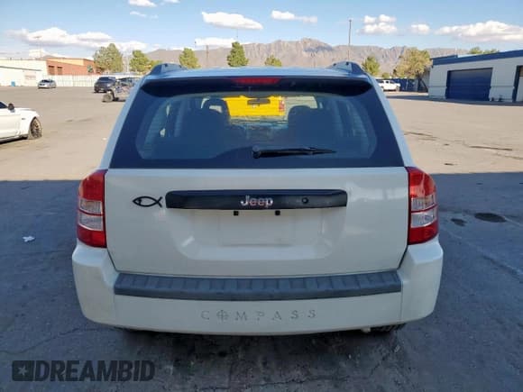 ✅ 2008 Jeep Compass Sport • VIN: 1J8FT47W48D500937 • Lot: 86497195. Listed on Copart with 189,208 mi. Free auction sales archive from the USA and detailed vehicle history report at DreamBid. Image 6.