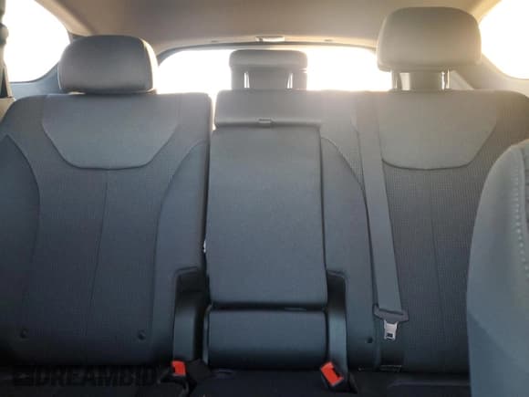 ✅ 2021 Hyundai Santa Fe SE • VIN: 5NMS1DAJ0MH327525 • Lot: 40576604. Wystawiony na Copart z przebiegiem 51 608 mil. Bezpłatny archiwum sprzedaży aukcyjnych z USA i szczegółowy raport historii pojazdu na DreamBid. Zdjęcie 10.