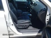 ✅ 2014 Nissan Pathfinder SL • VIN: 5N1AR2MN8EC726976 • Lot: 42853409. Listed on IAAI with 185,983 mi. Free auction sales archive from the USA and detailed vehicle history report at DreamBid. Image 5.