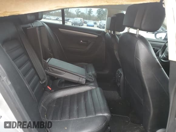 ✅ 2015 Volkswagen CC R-Line • VIN: WVWBN7AN5FE817893 • Lot: 89400875. Listed on Copart with 154,105 mi. Free auction sales archive from the USA and detailed vehicle history report at DreamBid. Image 10.