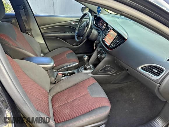 ✅ 2016 Dodge Dart SXT • VIN: 1C3CDFBB8GD750403 • Lot: 97150915. Wystawiony na Copart z przebiegiem 139 829 mil. Bezpłatny archiwum sprzedaży aukcyjnych z USA i szczegółowy raport historii pojazdu na DreamBid. Zdjęcie 5.