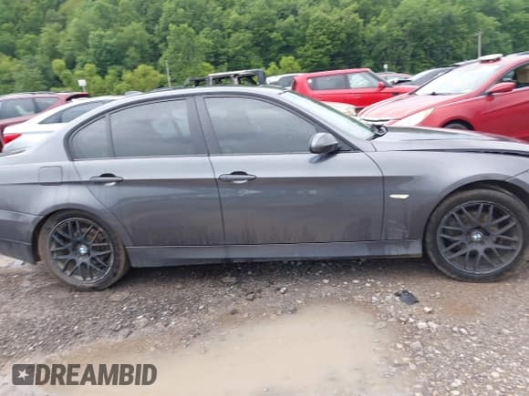 ✅ 2007 BMW 3 Series 328xi • VIN: WBAVC73547KP30969 • Lot: 42698449. Listed on IAAI with 201,535 mi. Free auction sales archive from the USA and detailed vehicle history report at DreamBid. Image 13.