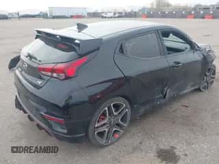 2020 Hyundai Veloster с VIN KMHT36AH9LU004505, выставлен на аукционе IAAI как лот 41902590 с пробегом 131 799 миль миль и . История ставок и продаж доступна на DreamBid. Изображение 4.