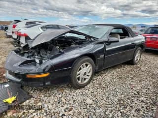✅ 1996 Chevrolet Camaro Z28 • VIN: 2G1FP32P4T2158810 • Lot: 85860605. Wystawiony na Copart z przebiegiem 83 519 mil. Bezpłatny archiwum sprzedaży aukcyjnych z USA i szczegółowy raport historii pojazdu na DreamBid. Zdjęcie 1.