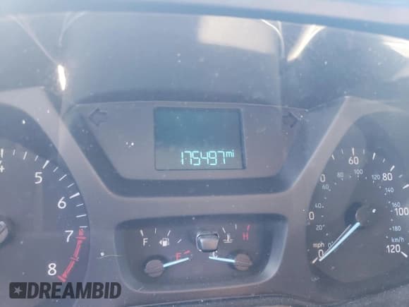 ✅ 2017 Ford Transit • VIN: 1FTYE1ZM2HKA16619 • Lot: 46957415. Wystawiony na Copart z przebiegiem 175 497 mil. Bezpłatny archiwum sprzedaży aukcyjnych z USA i szczegółowy raport historii pojazdu na DreamBid. Zdjęcie 9.