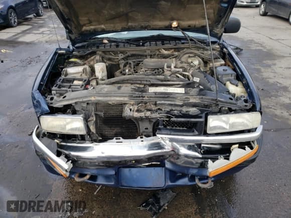 ✅ 2001 Chevrolet Blazer LT • VIN: 1GNDT13W112219853 • Lot: 36826534. Wystawiony na Copart z przebiegiem 207 085 mil. Bezpłatny archiwum sprzedaży aukcyjnych z USA i szczegółowy raport historii pojazdu na DreamBid. Zdjęcie 11.