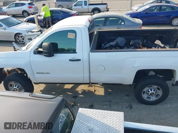 ✅ 2015 Chevrolet Silverado 2500HD Work Truck • VIN: 1GC0CUEG4FZ105505 • Лот: 43070720. Опубликован ранее на IAAI с пробегом Не указан. Бесплатный доступ к архиву аукционных продаж из США и подробный отчёт об истории автомобиля на DreamBid. Изображение 14.