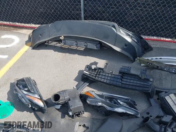 ✅ 2021 Honda Passport EX-L • VIN: 5FNYF8H59MB031013 • Lot: 41998552. Listed on IAAI with 25,618 mi. Free auction sales archive from the USA and detailed vehicle history report at DreamBid. Image 19.