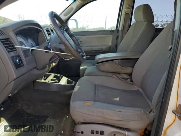 2005 Dodge Dakota SLT with VIN 1D7HE48N05S112861, listed as a Copart auction lot 76417804 with 165,870 mi miles and Salvage title. Bid and sale history available at DreamBid. Image 7.