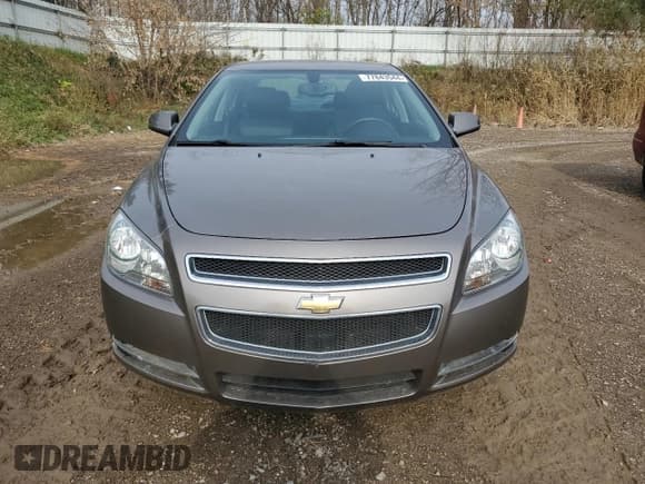 ✅ 2010 Chevrolet Malibu 2LT • VIN: 1G1ZD5EB4AF317970 • Lot: 77843544. Listed on Copart with Not provided. Free auction sales archive from the USA and detailed vehicle history report at DreamBid. Image 5.