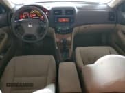 ✅ 2003 Honda Accord EX • VIN: JHMCM56673C013095 • Lot: 91320775. Wystawiony na Copart z przebiegiem 341 986 mil. Bezpłatny archiwum sprzedaży aukcyjnych z USA i szczegółowy raport historii pojazdu na DreamBid. Zdjęcie 8.