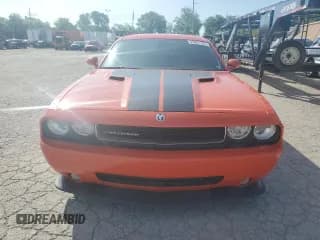✅ 2008 Dodge Challenger SRT-8 • VIN: 2B3LJ74W48H289832 • Lot: 53681784. Wystawiony na Copart z przebiegiem 26 059 mil. Bezpłatny archiwum sprzedaży aukcyjnych z USA i szczegółowy raport historii pojazdu na DreamBid. Zdjęcie 5.
