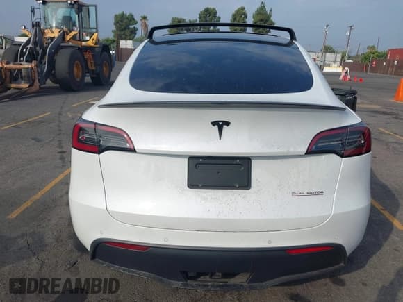 ✅ 2022 Tesla Model Y Performance • VIN: 7SAYGDEF6NF538958 • Lot: 43264050. Wystawiony na IAAI z przebiegiem 46 435 mil. Bezpłatny archiwum sprzedaży aukcyjnych z USA i szczegółowy raport historii pojazdu na DreamBid. Zdjęcie 15.