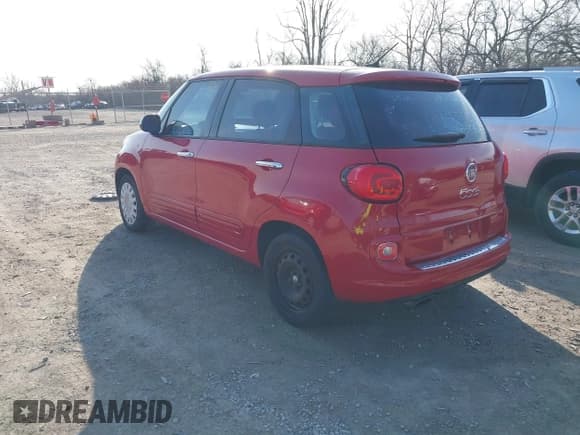 ✅ 2015 FIAT 500L Pop • VIN: ZFBCFAAH3FZ031045 • Lot: 41727244. Listed on IAAI with 143,488 mi. Free auction sales archive from the USA and detailed vehicle history report at DreamBid. Image 3.