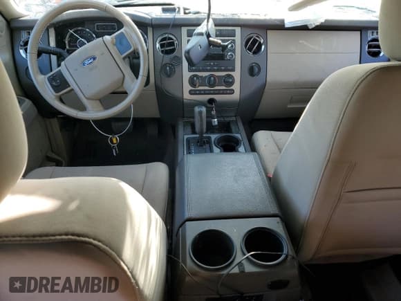 ✅ 2012 Ford Expedition Max XL • VIN: 1FMJK1G56CEF65068 • Lot: 84902754. Listed on Copart with 72,675 mi. Free auction sales archive from the USA and detailed vehicle history report at DreamBid. Image 8.