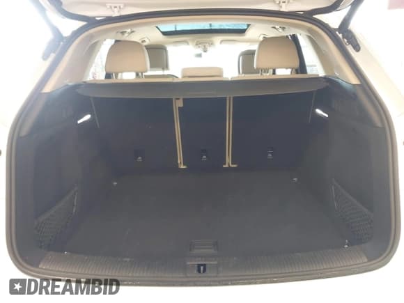 ✅ 2023 Audi Q5 Premium Plus • VIN: WA1BBAFY1P2020434 • Lot: 40964961. Listed on IAAI with 26,606 mi. Free auction sales archive from the USA and detailed vehicle history report at DreamBid. Image 19.